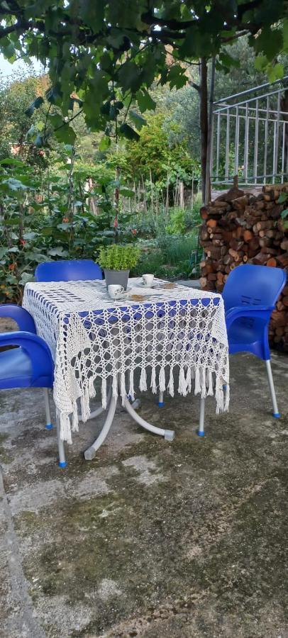 Apartament Teuta Përmet Esterno foto