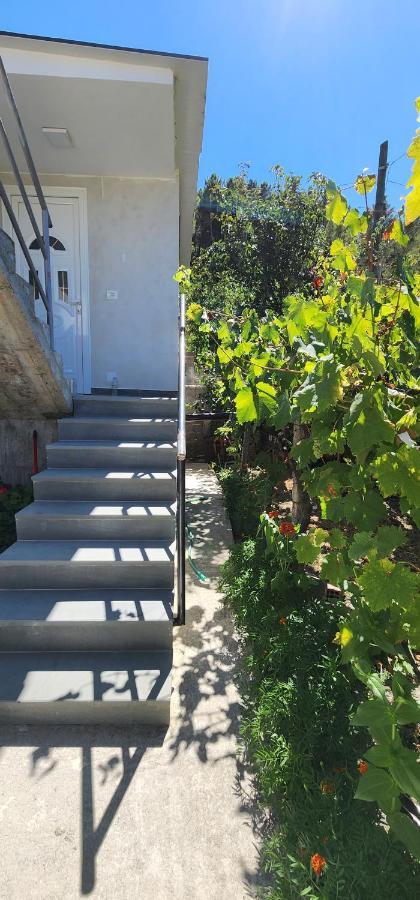 Apartament Teuta Përmet Esterno foto